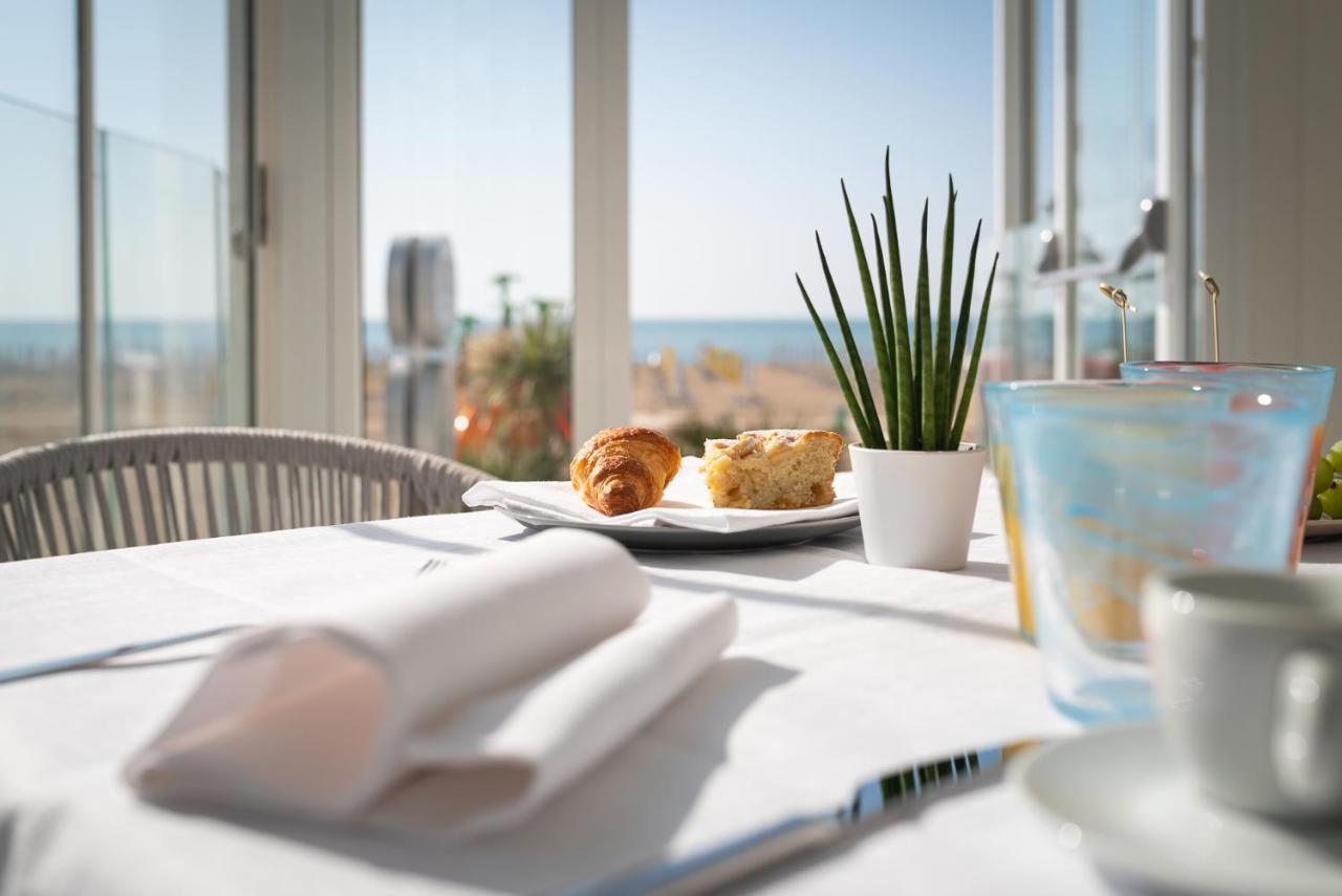 Unico Hotel Caorle Eksteriør billede