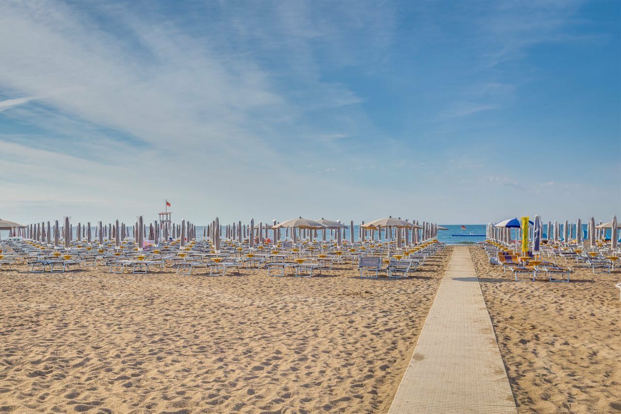 Unico Hotel Caorle Eksteriør billede